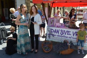 Predsjednica udruge Valerija Korent, bacc med. techn. i predstavnica Ministrarstva zdravlja prof. Mirjana Pavlić